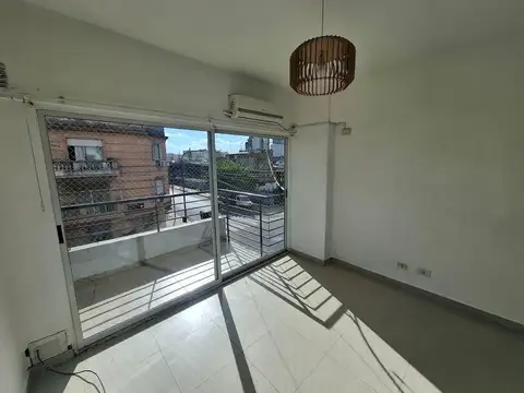 Constitucion 3700, Piso 2