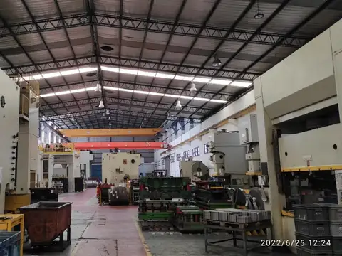 Galpón 6100m2 s/Lote 7750m2 Zona Industrial