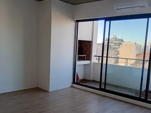2 ambientes con balcón parrilla y baulera privada en subsuelo en Floresta