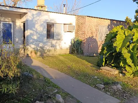 CASA EN VENTA DE 2 DORMITORIOS EN LAS TUNAS