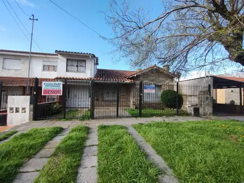 Venta. Chalet 4 ambientes + Dpto 2 ambientes.