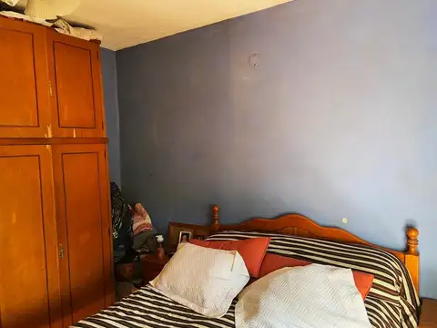 Casa 8 ambientes con 3 baños