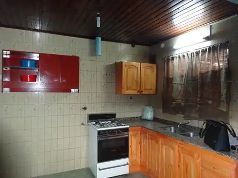 Casa 3 ambientes con 2 baños