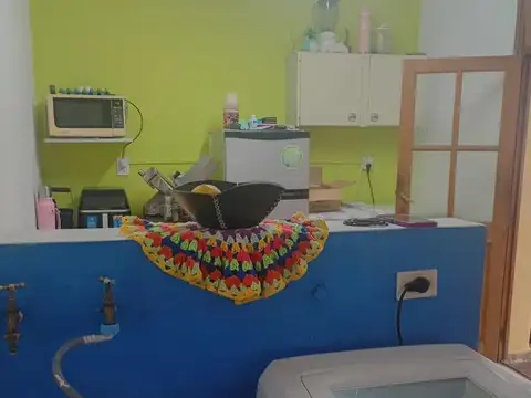CASA EN VENTA DE 2 DORMITORIOS ZONA SUR OPORTUNIDAD