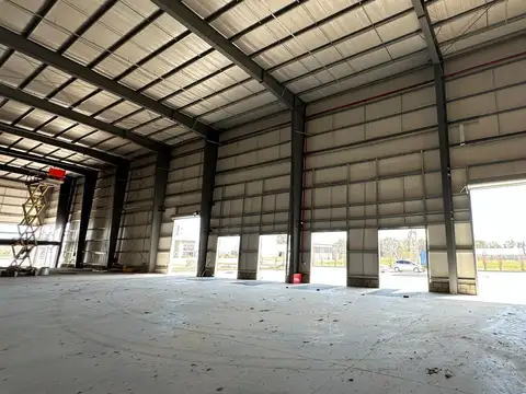 Alquiler Polo Industrial Spegazzini Nave Industrial a ESTRENAR de  3.100 mts cub