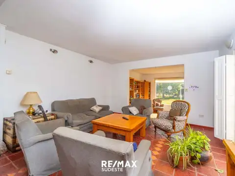 Venta Casa Con Proyección en Barrio Los Muñecos