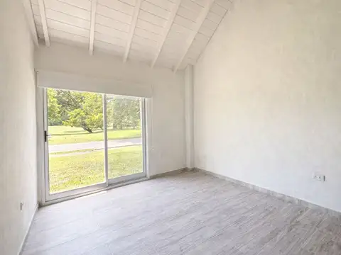 Casa en venta El Pato Country Club frente al golf