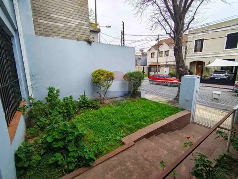 VENTA CASA CON JARDÍN A REFACCIONAR, SAN FERNANDO