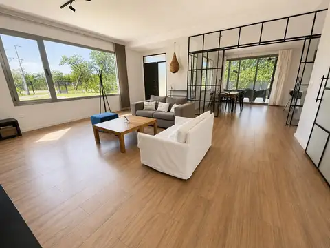 Casa en Venta en La Verdad, USD 380.000