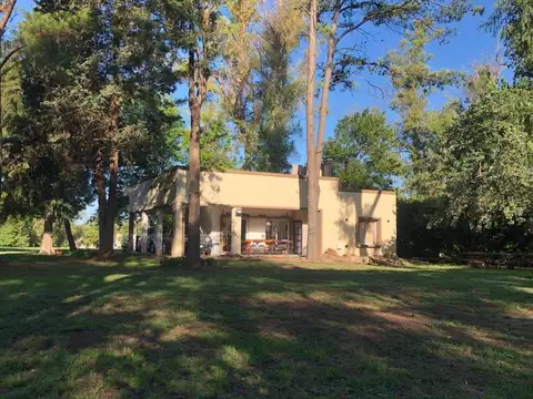 Venta de casa en Lomas de San Francisco, 1500 m2 de terreno.