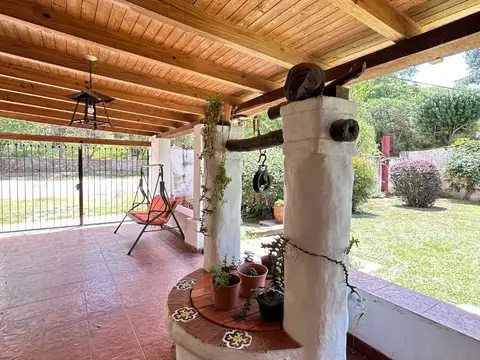 Casa en Alquiler Temporal con 1 cochera