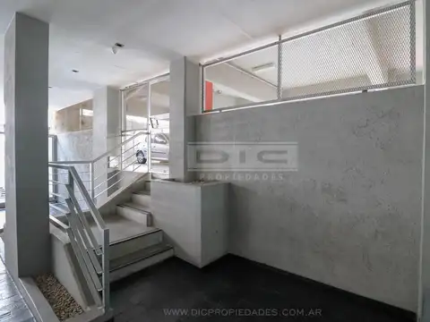 Cochera Venta - Olivos-Vias/Maipu