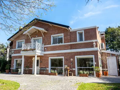 VENTA CASA 5AMB. 700M2 EL SOLAR DEL BOSQUE CANNING