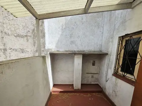 Depto Tipo Casa en Venta 40 años