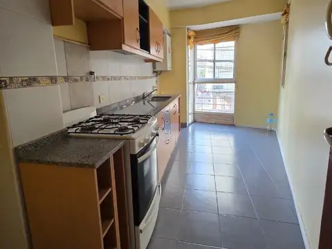 Departamento 3 ambientes con 2 baños