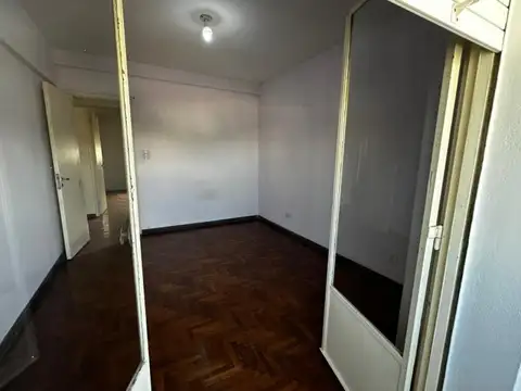 DEPARTAMENTO . CONTRAFRENTE . BALCÓN