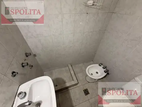 Pacifico Rodriguez al 6900
