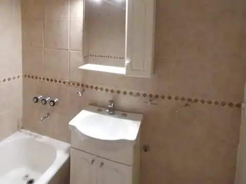 Departamento 3 ambientes con 1 baño