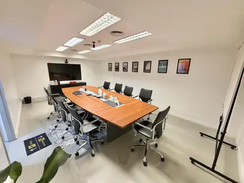 Oficina 4 ambientes con 2 baños