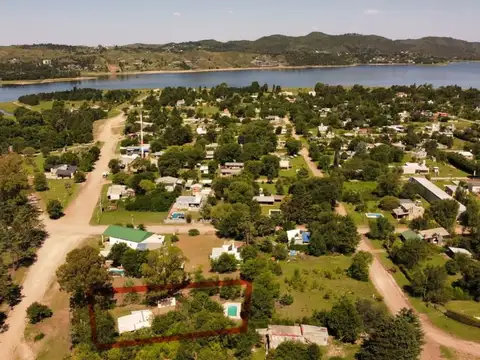 Casa 5 ambientes con 2 baños