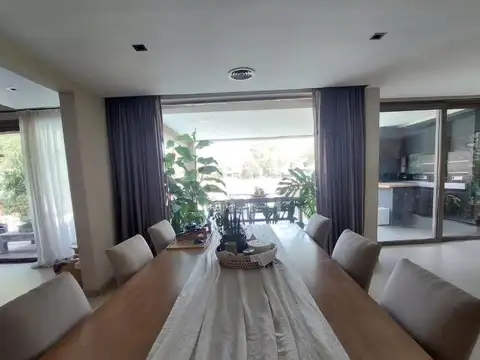 Casa en Venta al Este