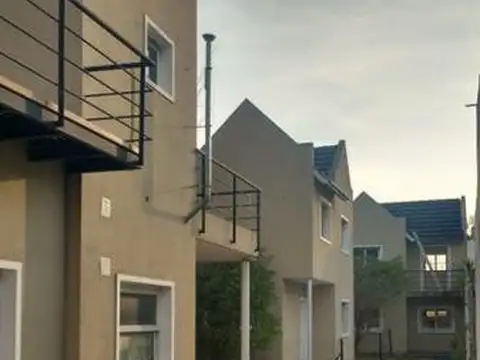 Casa en Venta en Turdera, USD 120.000