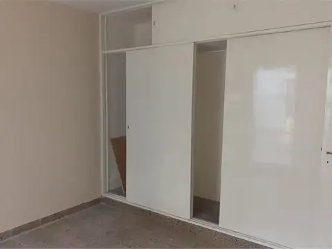 ALQUILER/ CASA 3 DORMITORIOS/ SERVICIOS