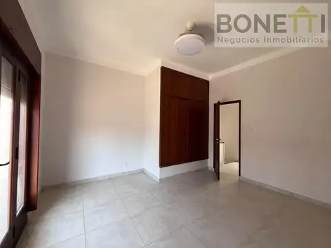 Depto Tipo Casa en Alquiler al Este