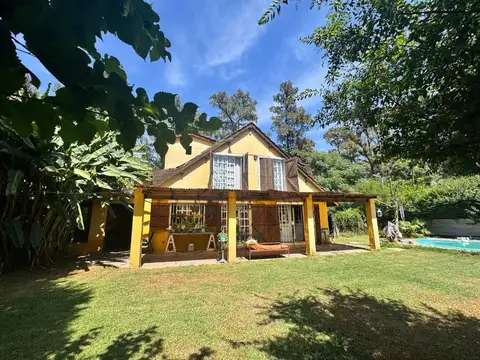 CASA QUINTA de 5 AMB+PILETA+QUINCHO en YEI PORÁ
