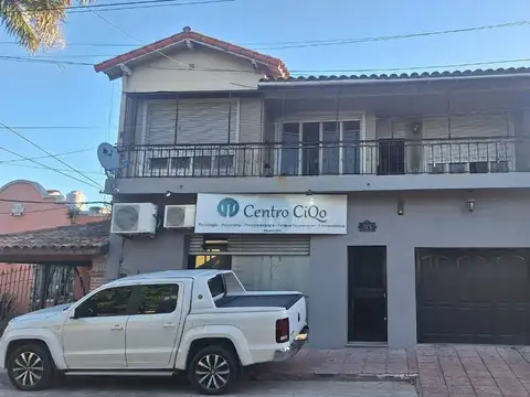 CASA 5 AMBIENTES, EN VENTA EN RANELAGH CON LOCAL