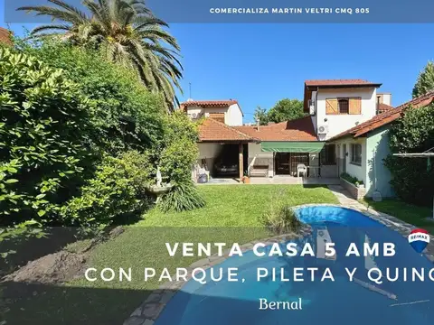 VENTA CASA 5 AMBI PISCINA JARDIN QUINCHO BERNAL