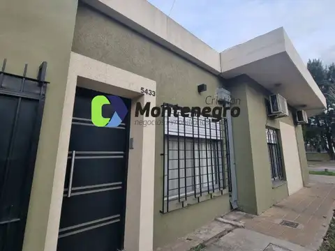 Casa 3 ambientes con 1 baño