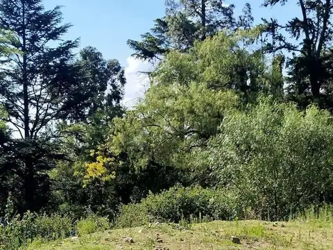 SE VENDE O PERMUTA LOTE EN LA CUMBRE BARRIO GOLF