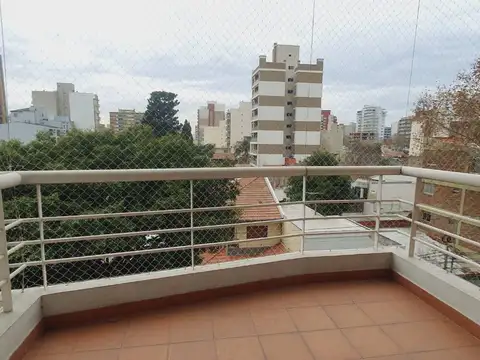 Sarmiento  al 2761