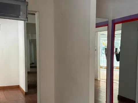 Excelente local sobre Avda. Santa Fé