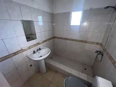 Almirante Solier 6200, Piso 1º