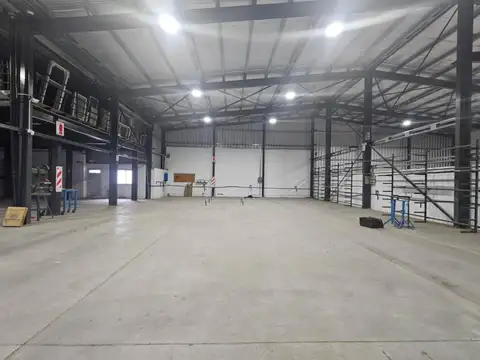 Galpon en Venta 39  mts Frente