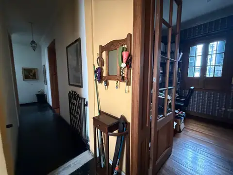Depto Tipo Casa 6 ambientes con 2 baños