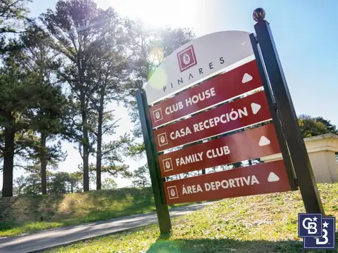 Venta de lote interno en Pinares Golf