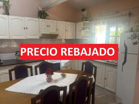 CASA DE 5 AMB LOTE PROPIO PRECIO REBAJADO