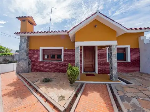 CASAS - CASA - RODRÍGUEZ