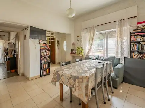 Depto Tipo Casa en Venta de 4 dormitorios