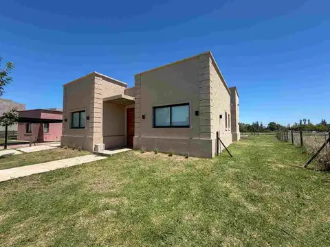 Casa en Alquiler de 3 dormitorios