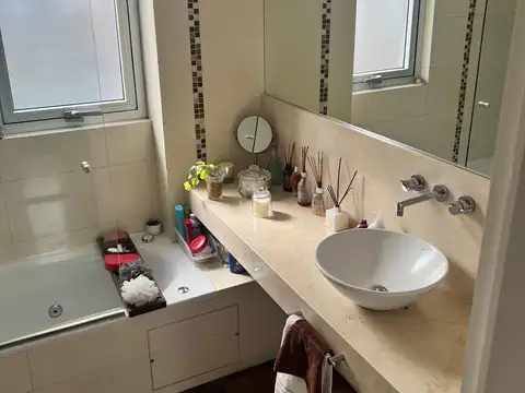 Departamento 4 ambientes con 3 baños