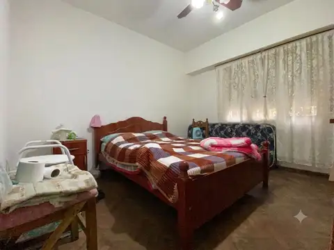 Casa 4 ambientes con 1 baño