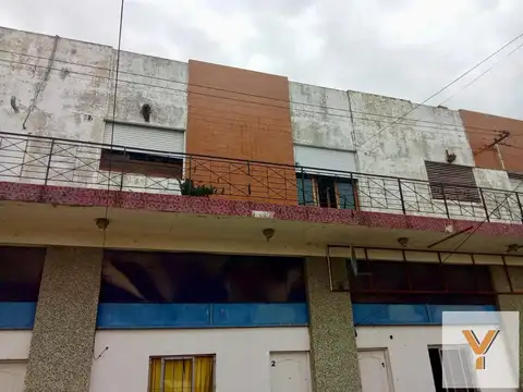 Depto Tipo Casa en Venta de 6 ambientes
