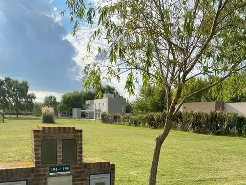 Terreno en Venta en Haras Del Sur, USD 26.500