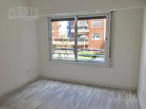 Oficina 2 ambientes con 1 baño