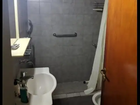 Depto Tipo Casa en Venta en Ramos Mejia, USD 65.000