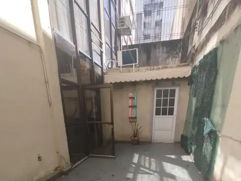 Oficina 2 ambientes con 2 baños